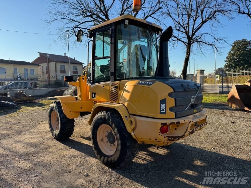 Volvo L 30 G Kolesové nakladače