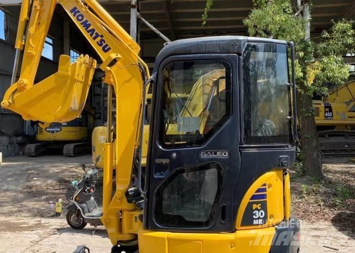 Komatsu PC30 Pásové rýpadlá