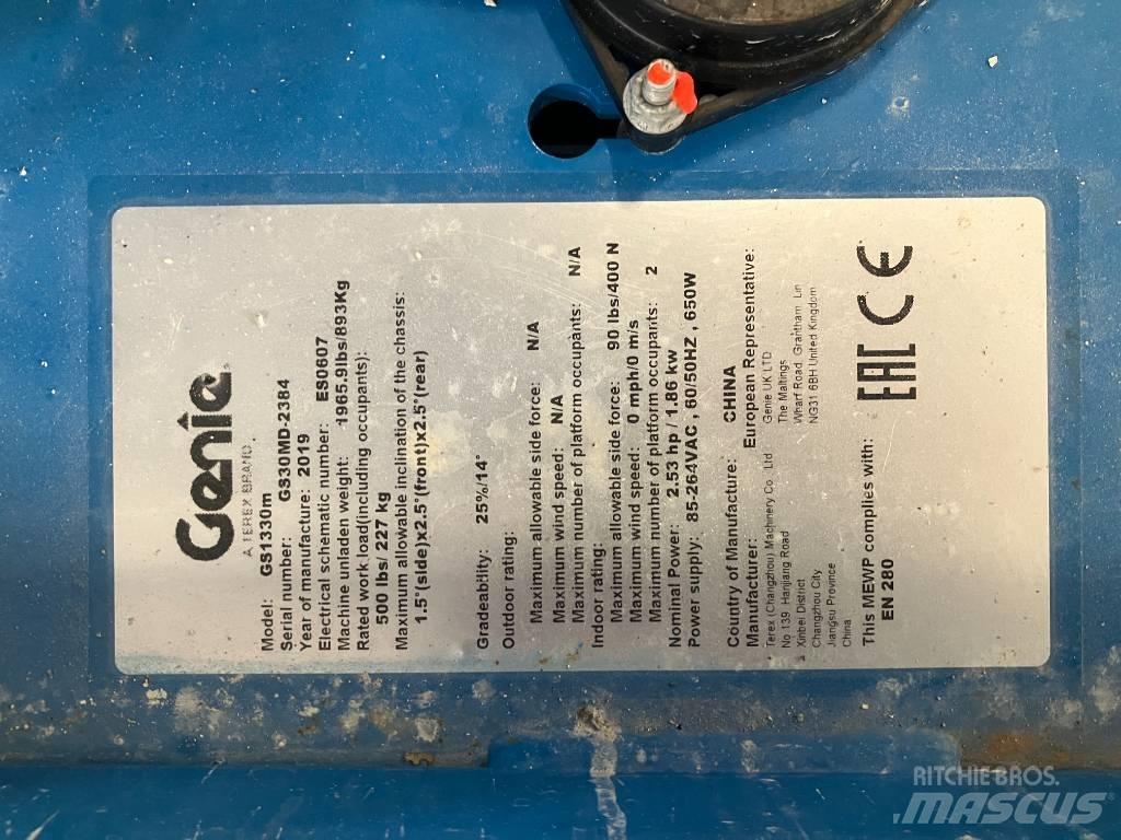 Genie GS 1330 Nožnicové zdvíhacie plošiny