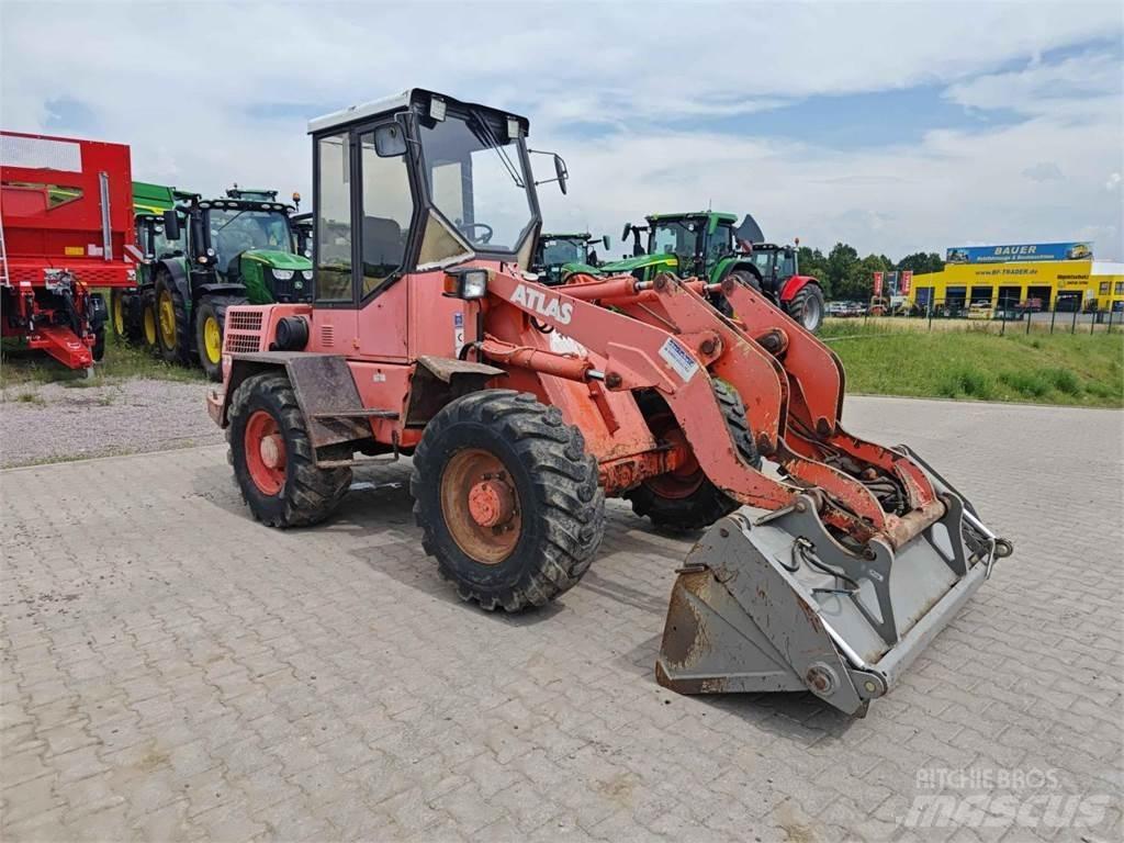 Atlas 72E Kolesové nakladače