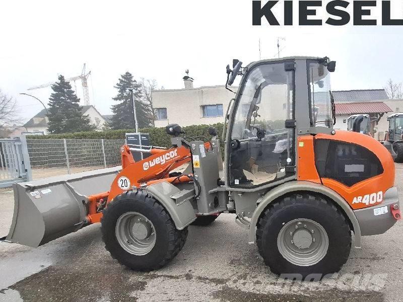 Atlas AR 400 Šmykom riadené nakladače
