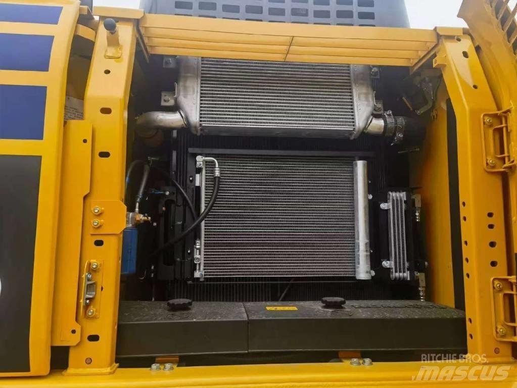 Komatsu PC 210 Pásové rýpadlá