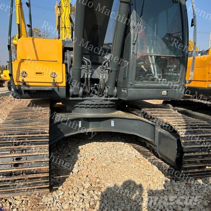 Hyundai 215VS Pásové rýpadlá