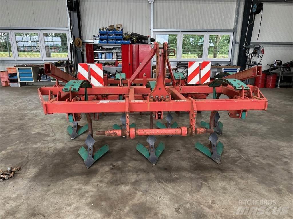 Kverneland CLD 300 Kultivátory