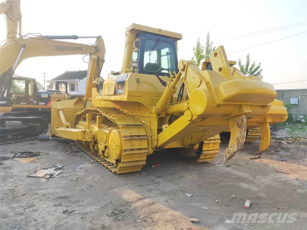 Komatsu D155AX-5 Pásové dozéry