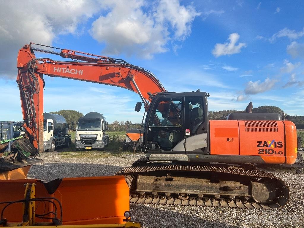 Hitachi ZX 210 Pásové rýpadlá