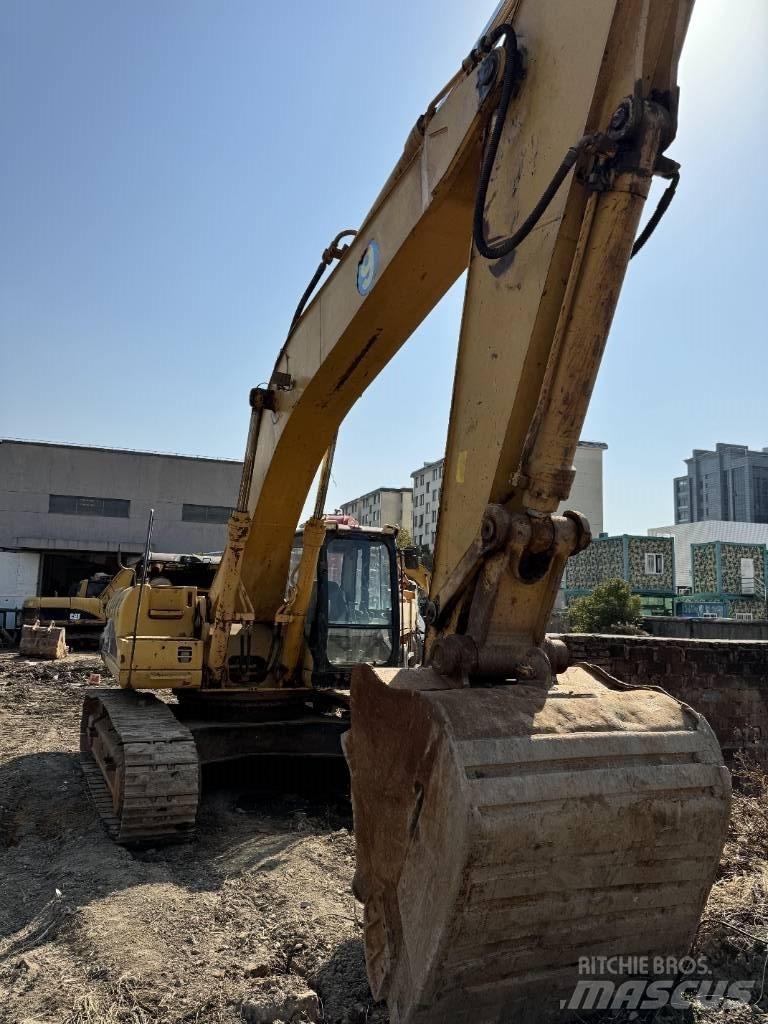 CAT 330C Pásové rýpadlá