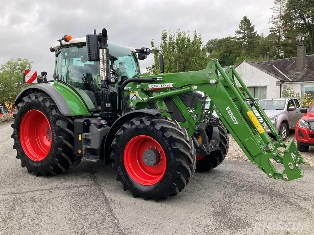 Fendt 724 Profi Plus Traktory