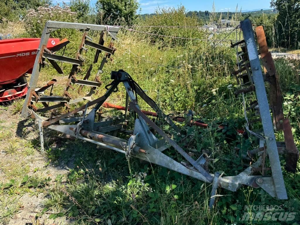  DOUCET RH7 Brány