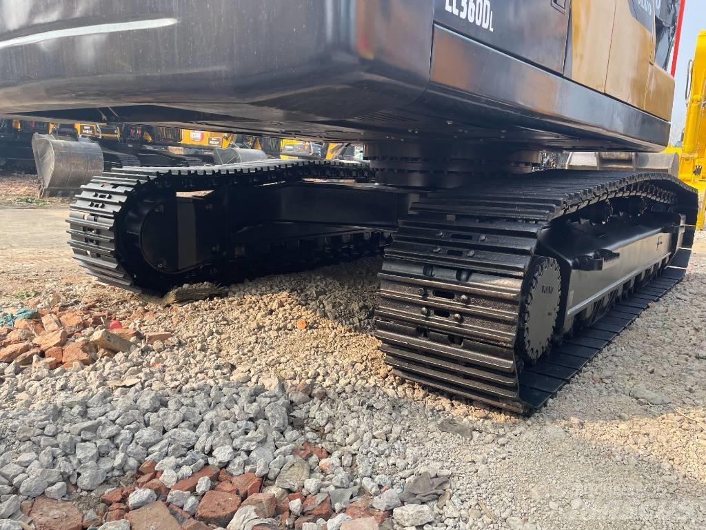 Volvo EC 360 Pásové rýpadlá
