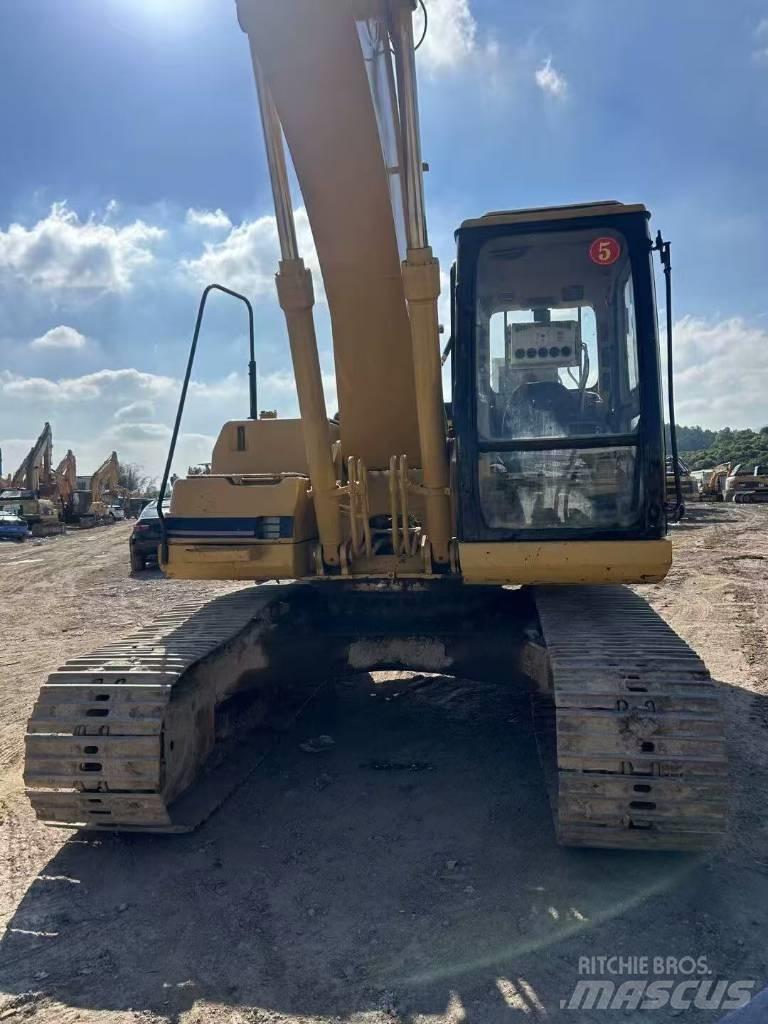 CAT 320 B L Pásové rýpadlá