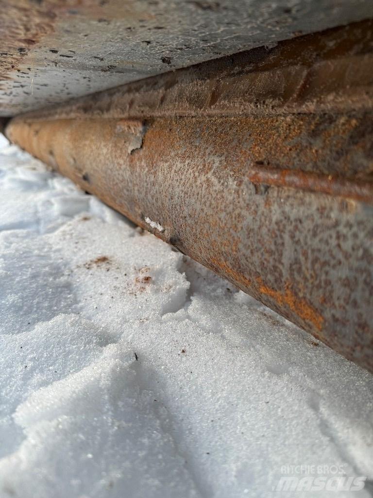 Snowek S2500 Posýpače soli a piesku