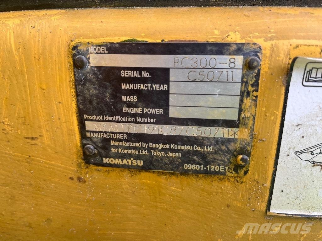 Komatsu PC 300-8 Pásové rýpadlá