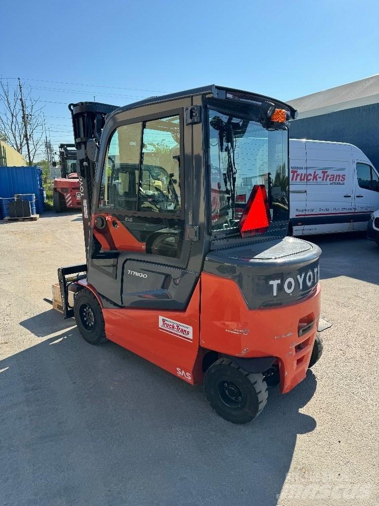 Toyota 9FBM30T Akumulátorové vozíky