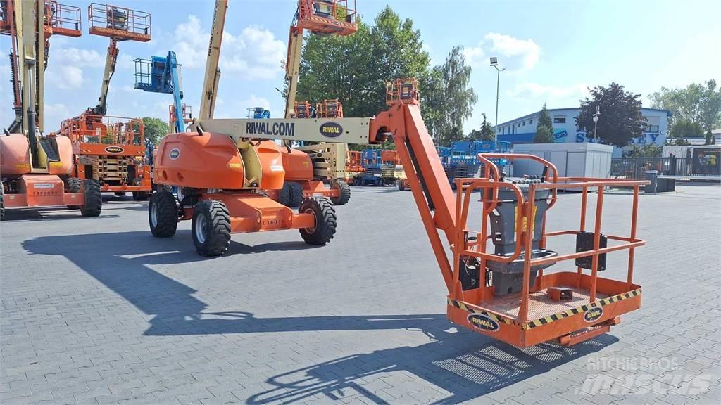 JLG 460SJ Teleskopické plošiny