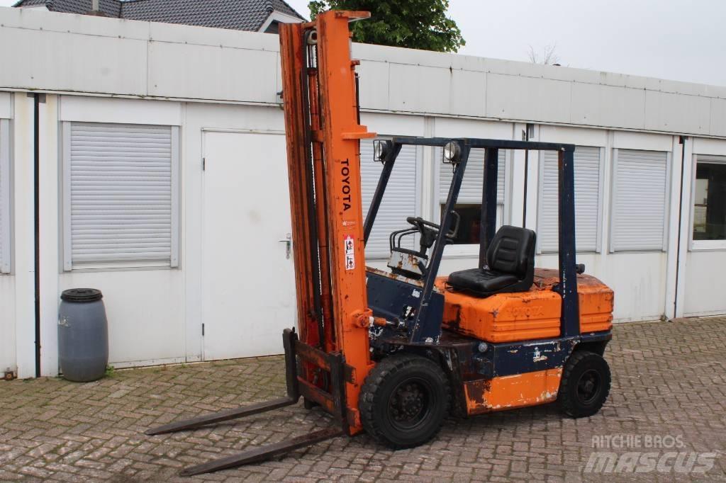 Toyota 5 FD 25 Dieselové vozíky