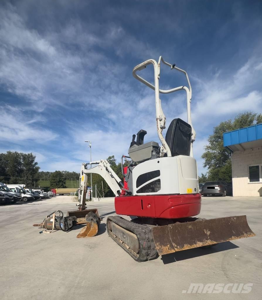 Takeuchi TB 210 R Mini rýpadlá < 7t