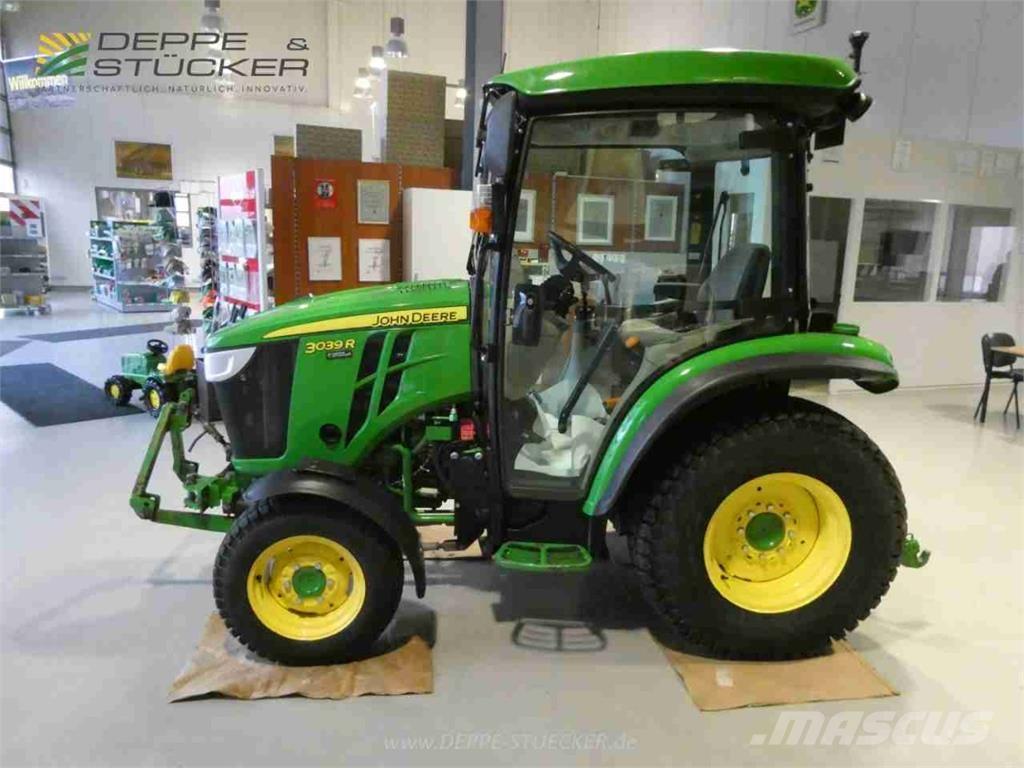 John Deere 3039R Kompaktné traktory