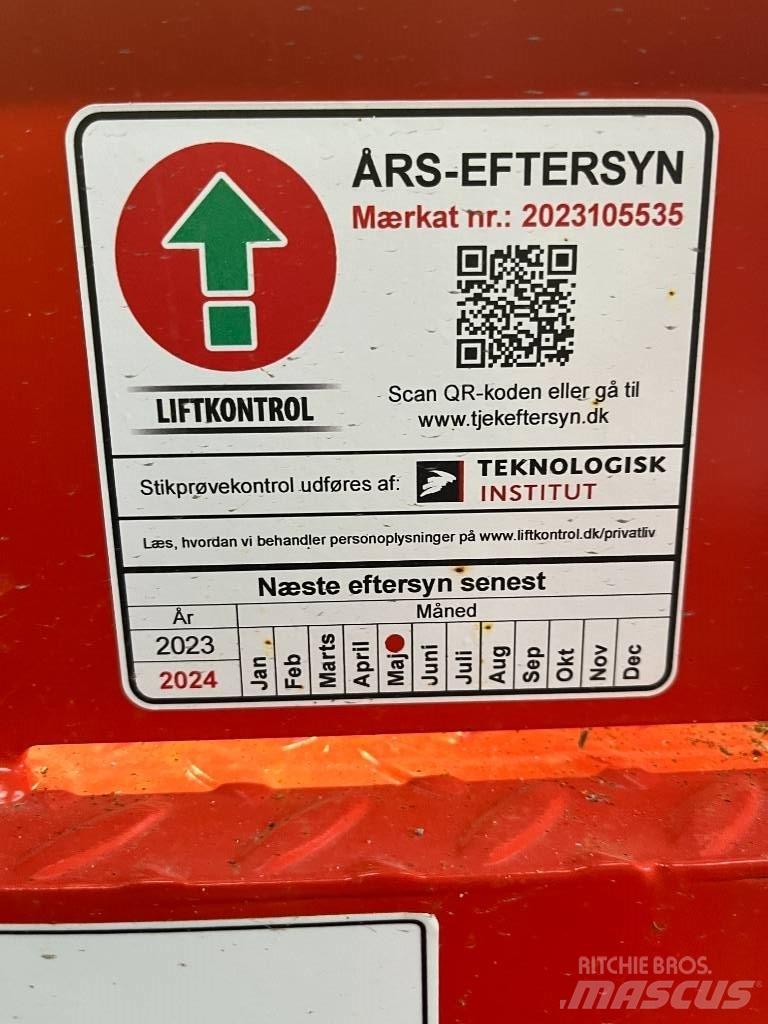 SkyJack SJ 6832 RTE Nožnicové zdvíhacie plošiny
