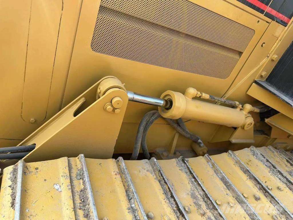 CAT D5C Pásové dozéry