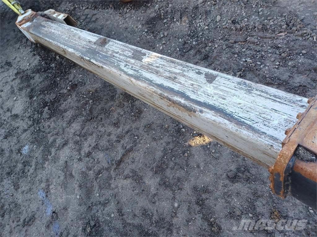 Komatsu 200H Žatevné žeriavy