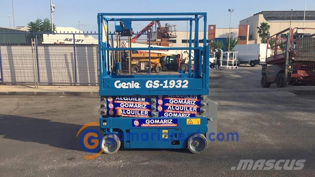 Genie GS 1932 Nožnicové zdvíhacie plošiny