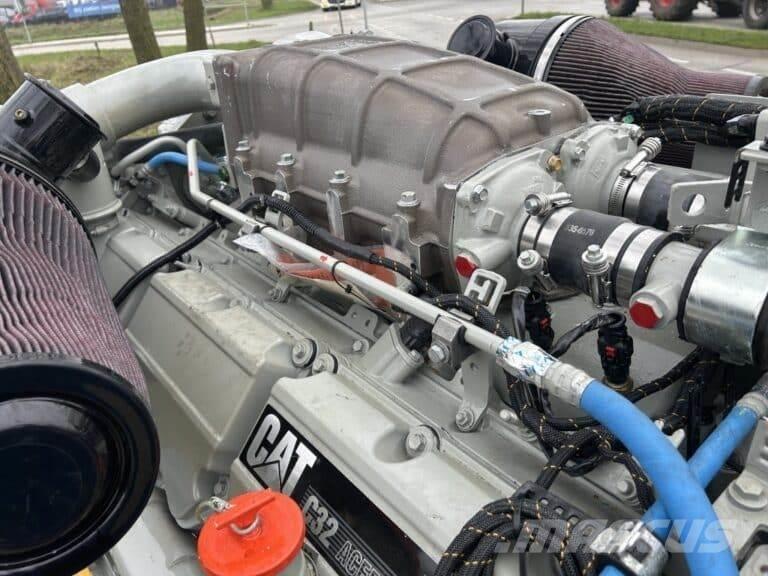 CAT C32 Lodné motorové jednotky