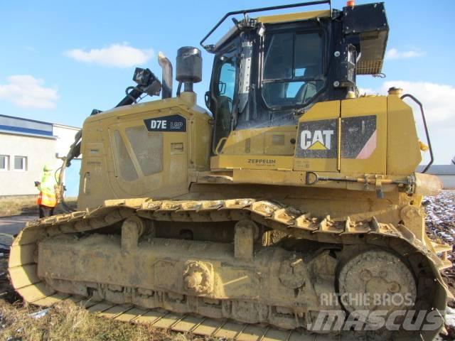 CAT D 7 E Pásové dozéry