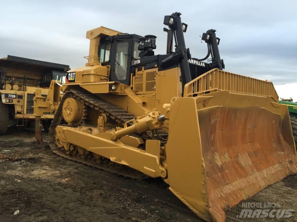 CAT D 10 N Pásové dozéry