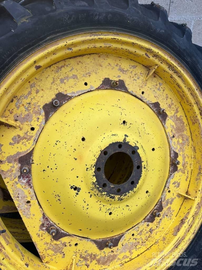 Alliance 230/95R44 Pneumatiky, kolesá a ráfiky