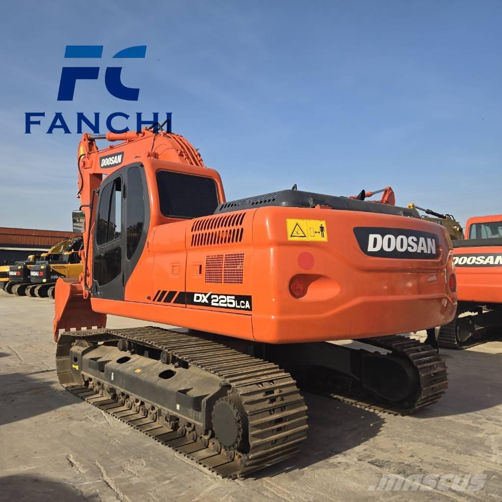 Doosan DX 225 LC Pásové rýpadlá