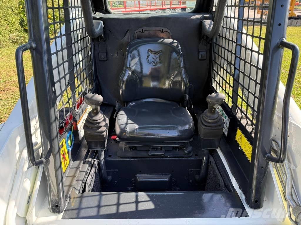 Bobcat T 190 Pásové nakladače