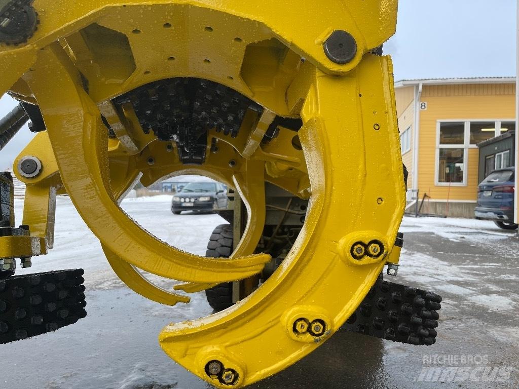 John Deere 758HD Žatevné hlavy