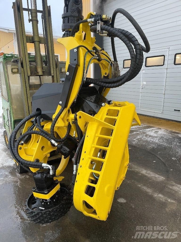 John Deere 758HD Žatevné hlavy