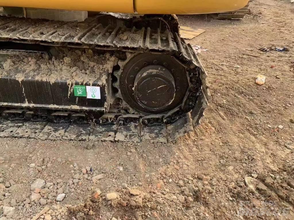 CAT 307 Pásové rýpadlá