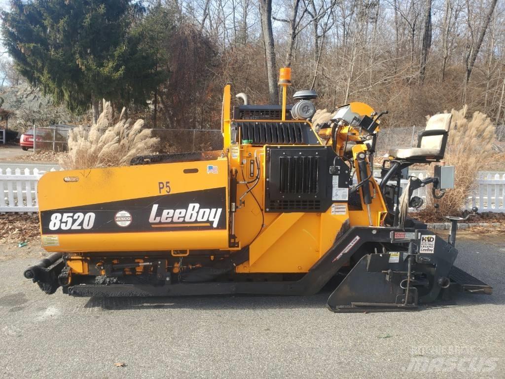 LeeBoy 8520C Finišéry