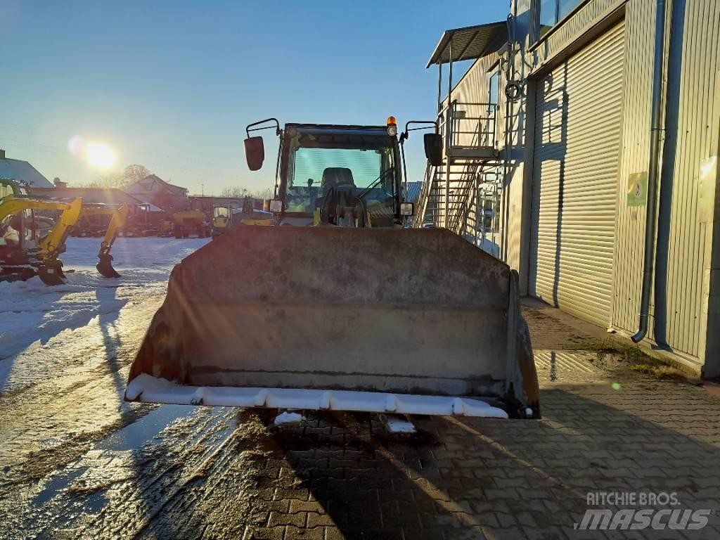 Wacker Neuson 8115 Kolesové nakladače
