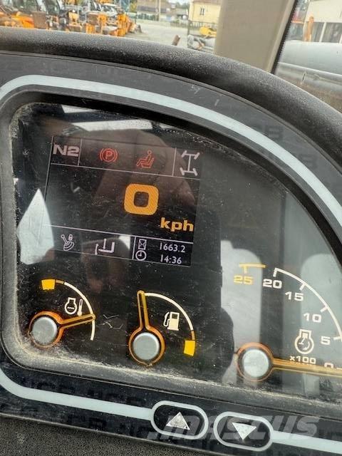 JCB 540-140 Teleskopické manipulátory