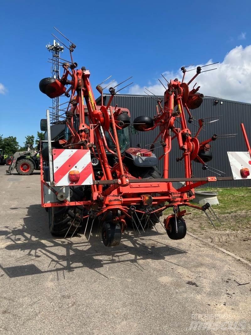 Kuhn GF 8501 MH Obracače a zhrabovače sena