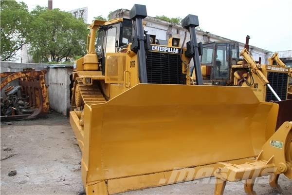 CAT D 7 R Pásové dozéry