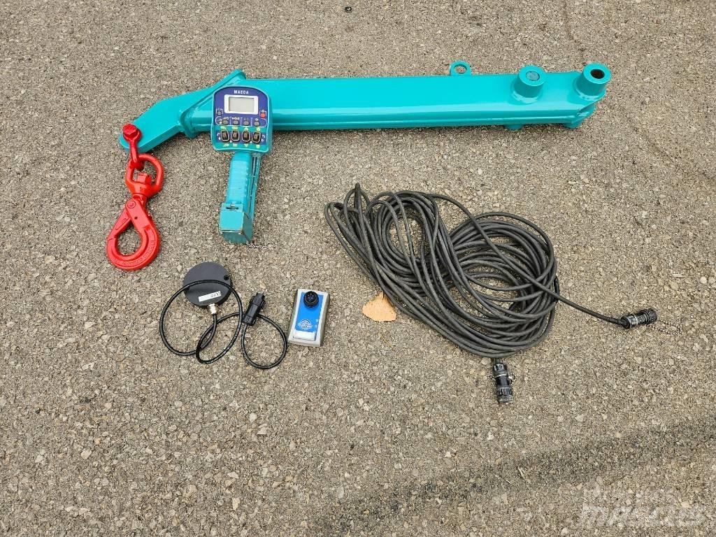 Maeda MC 405 CRME Minižeriavy