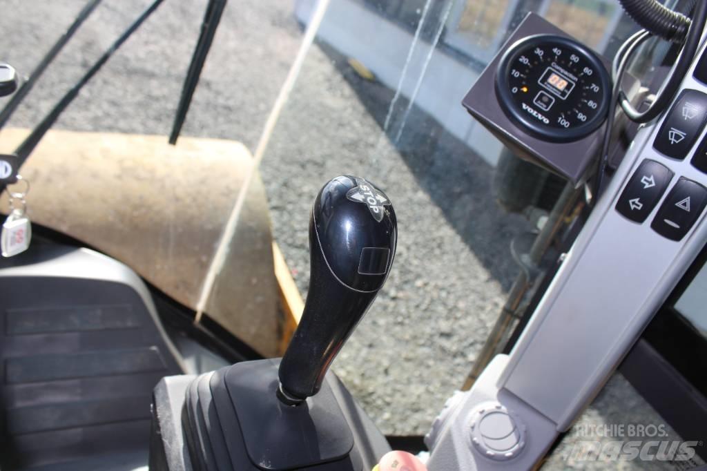 Volvo SD 75 B Ťahačové valce