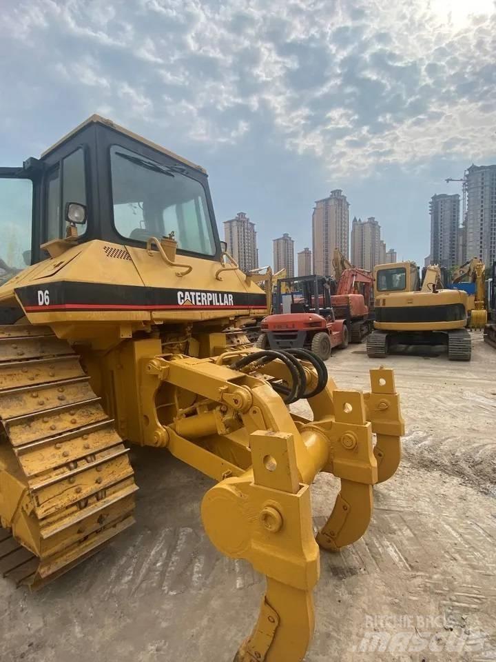 CAT D6R Pásové dozéry