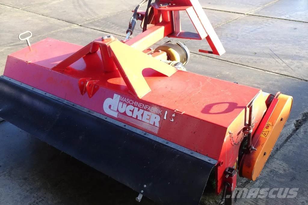 Dücker Veegmachine Zametacie vozidlá