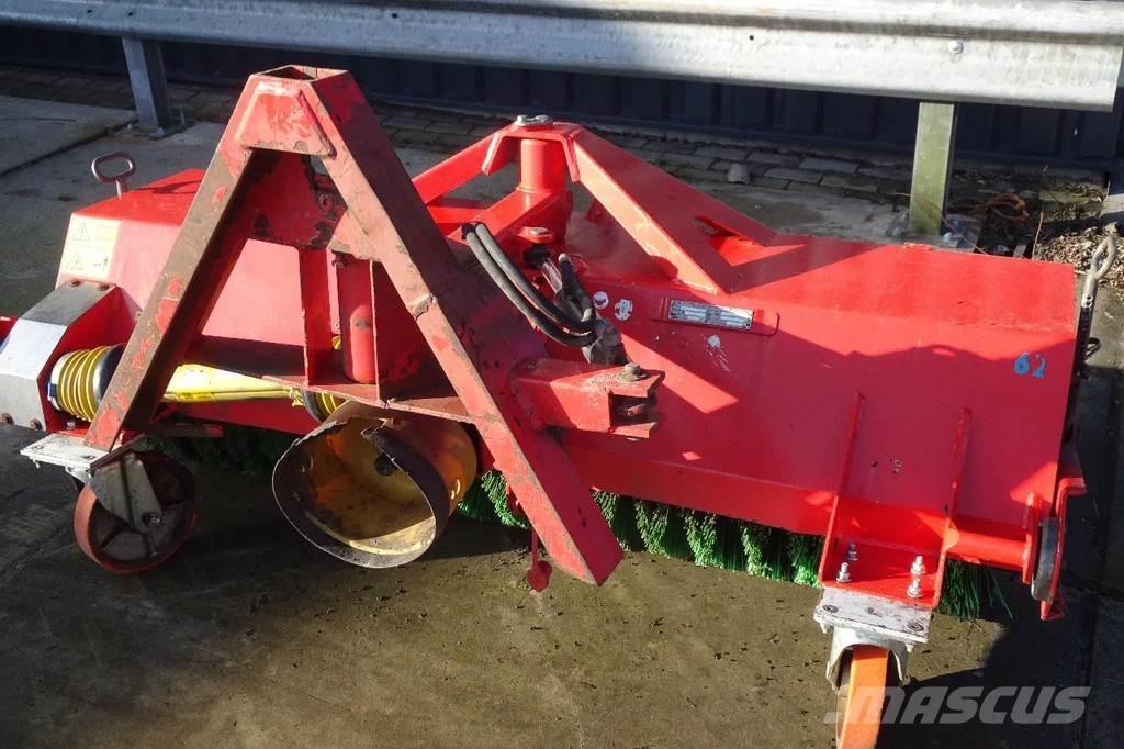Dücker Veegmachine Zametacie vozidlá