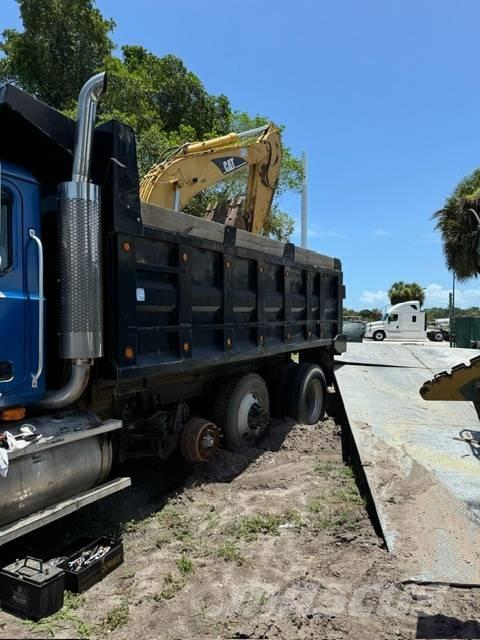 Mack CH613 8x4 2002 Sklápače