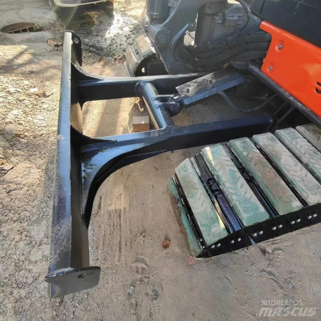 Hitachi ZX 50 U Mini rýpadlá < 7t
