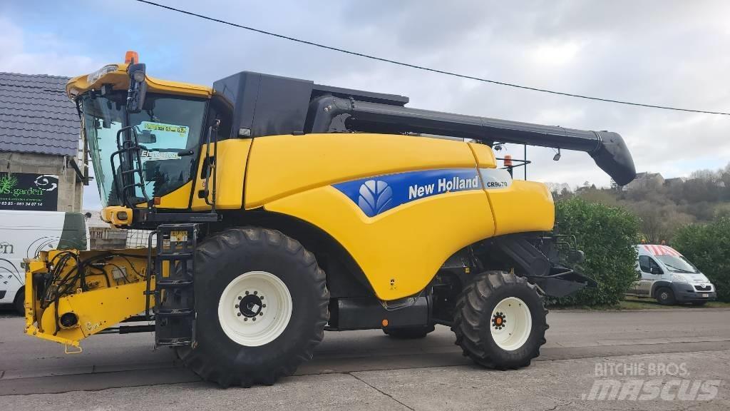 New Holland CR9070 Kombinované zberacie stroje