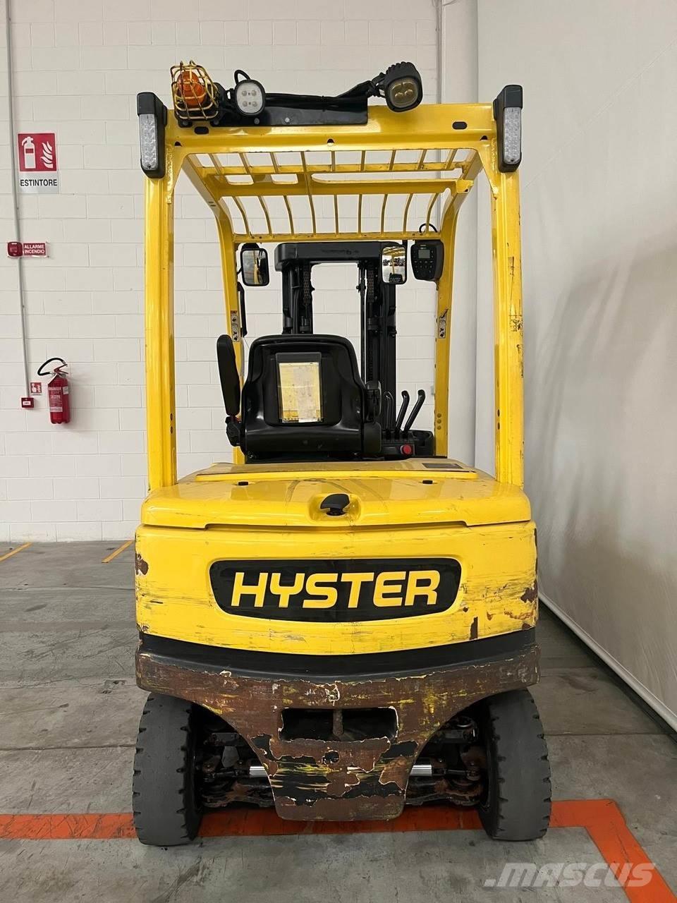 Hyster J3.0XN Akumulátorové vozíky
