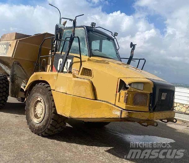 CAT 730C Ďalšie nákladné vozidlá